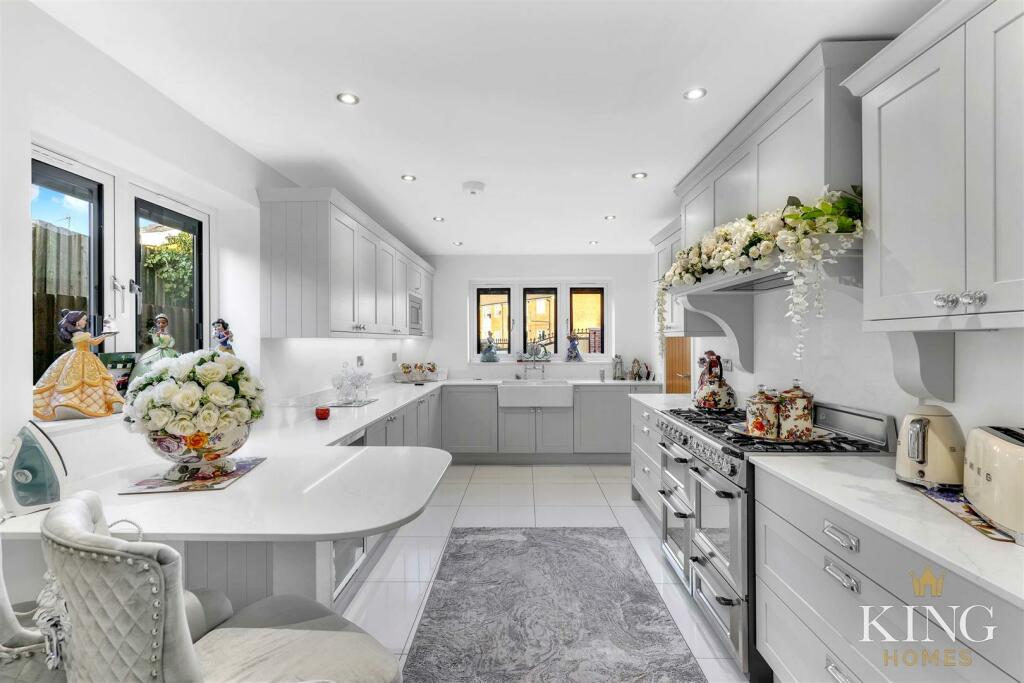 Additional image 8 of Archer Close, Studley