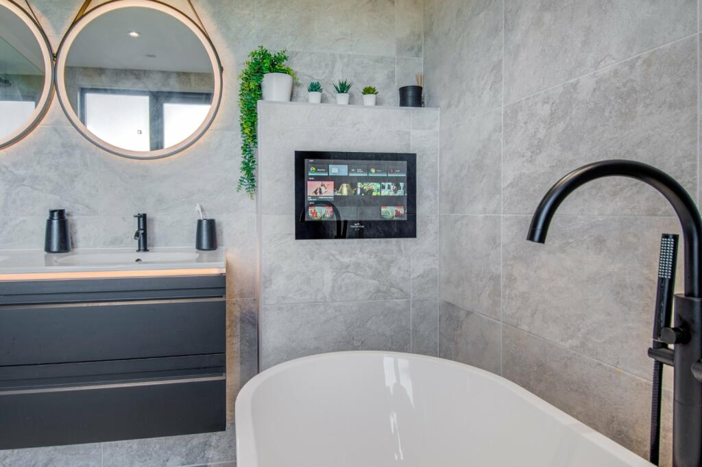 Additional image 21 of Mercer Close, Bromsgrove, Worcestershire, B61