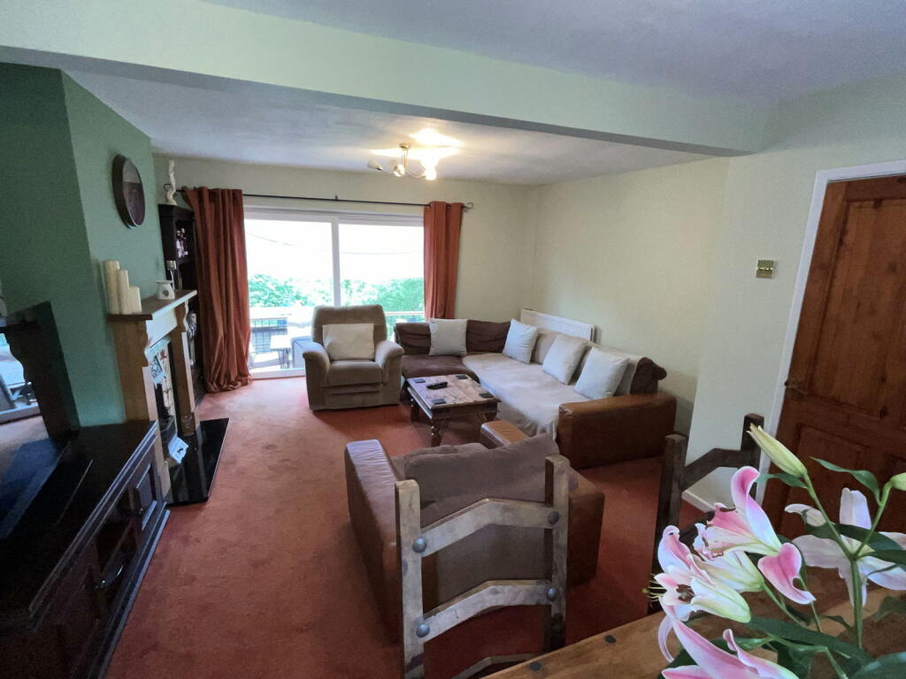 Additional image 5 of HALESOWEN, Bournes Crescent