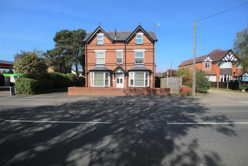 Evesham Road, Astwood Bank, Redditch, B96 6EA