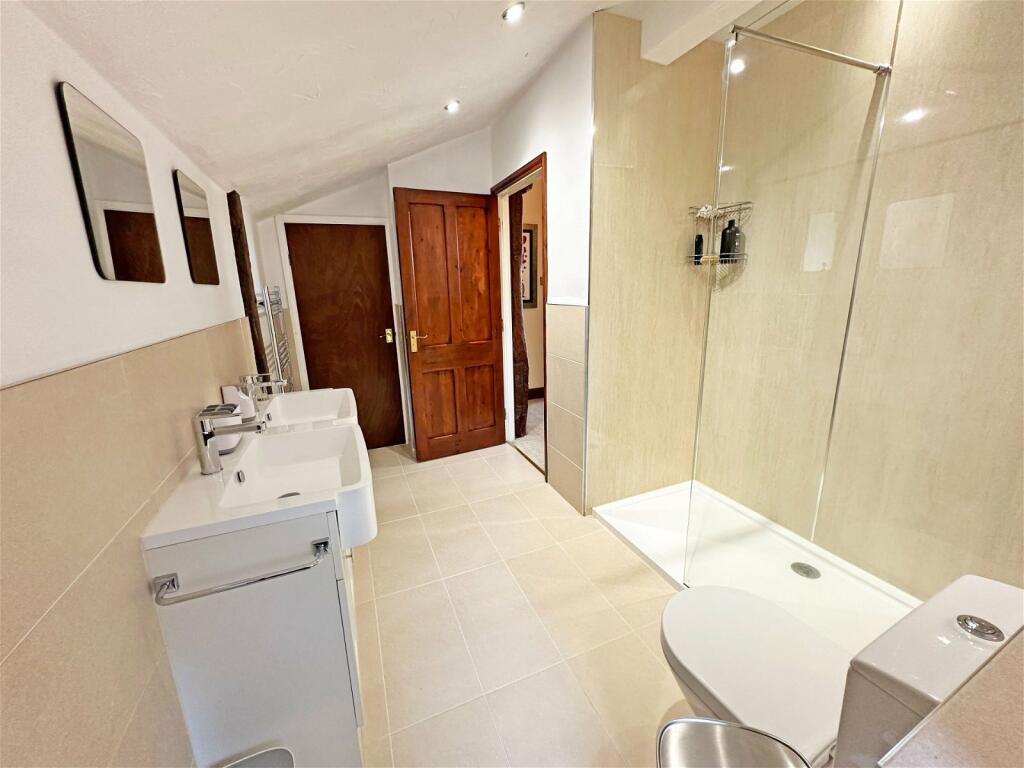 Additional image 30 of Houndsfield Court, Houndsfield Lane, Wythall, B47 6LX