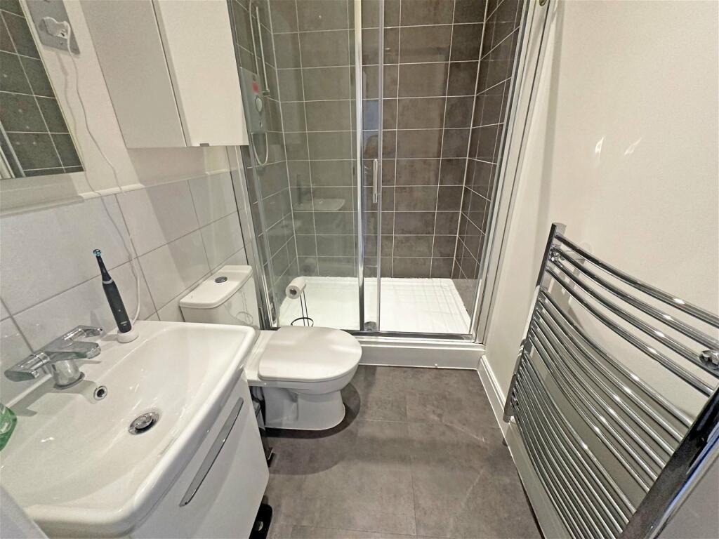 Additional image 3 of Waddesdon House, Gorcott Lane, Dickens Heath, B90 1GH