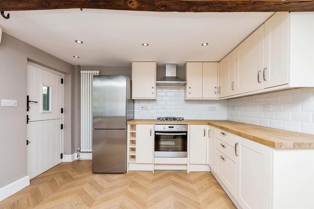 Additional image 4 of St. Pauls Court, Dosthill, Tamworth