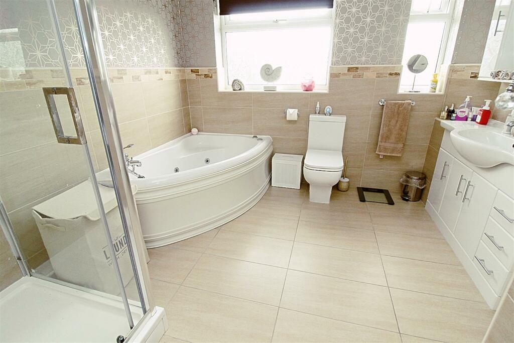 Additional image 9 of Park Hall Crescent, Castle Bromwich