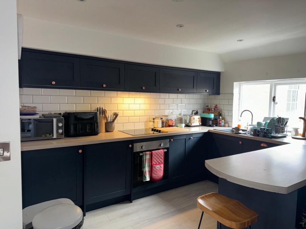 Additional image 2 of Warwick Hall Gardens, BROMSGROVE