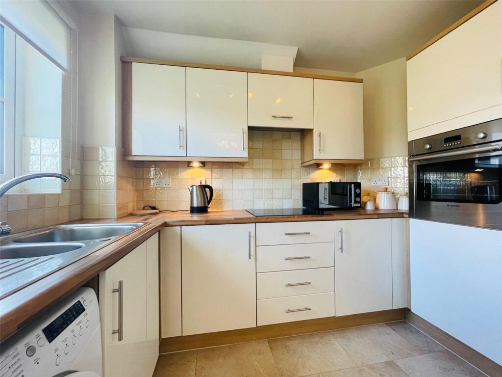 Additional image 7 of Warwick Road, Solihull, West Midlands, B92