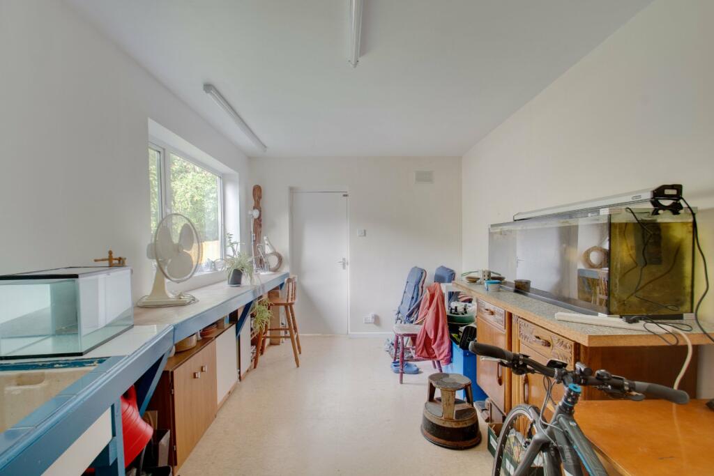 Additional image 13 of Jubilee Avenue, Headless Cross, Redditch, Worcestershire, B97