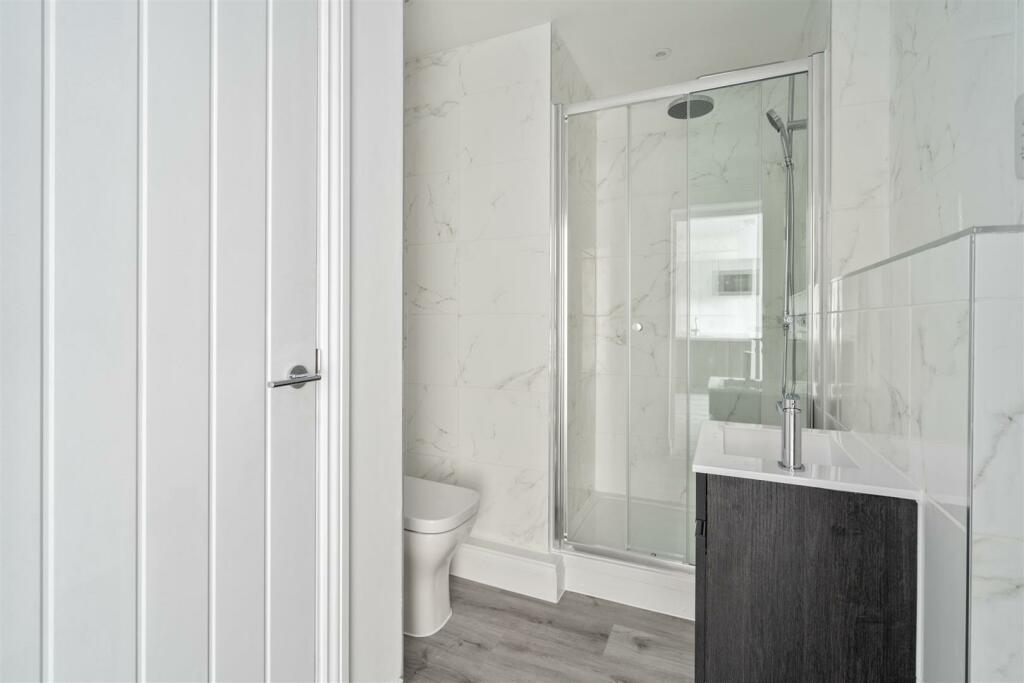 Additional image 7 of Apt 22 Warwick House, 737 Warwick Road. Solihull B91 3DG