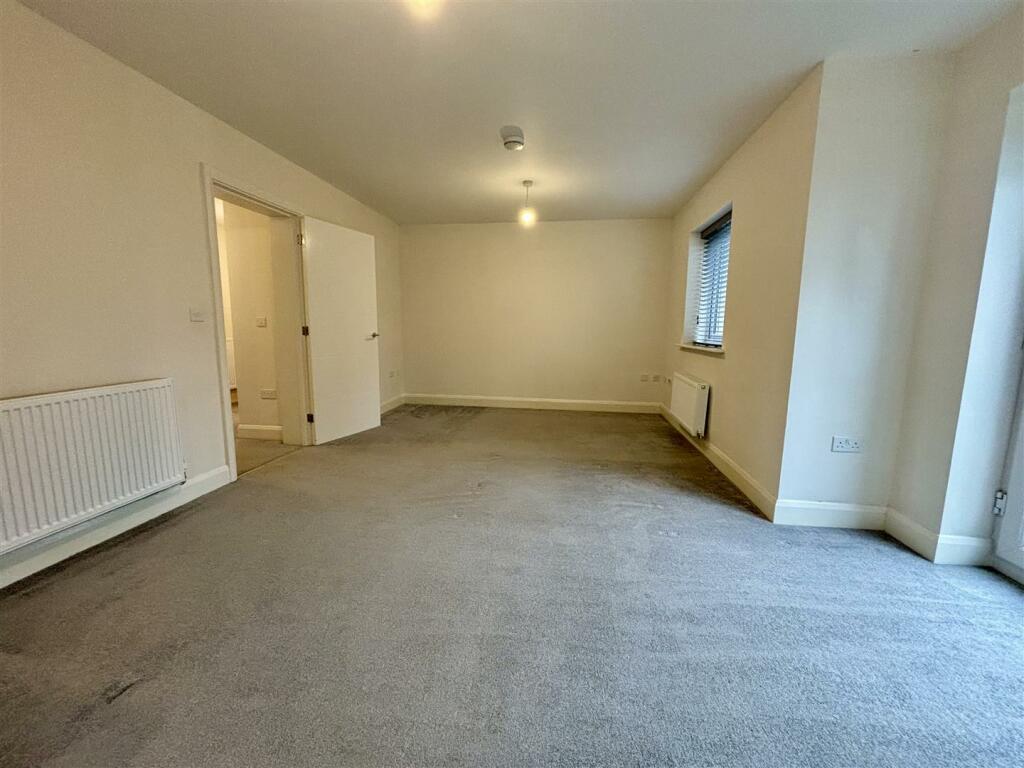 Additional image 8 of Victoria Crescent, Shirley