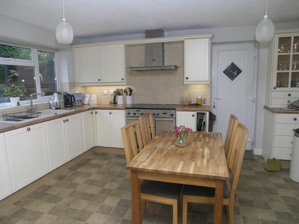 Additional image 6 of HALESOWEN, Cloister Drive