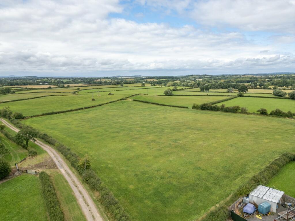 Additional image 21 of Morton under Hill, Astwood Bank, Redditch, Worcestershire, B96