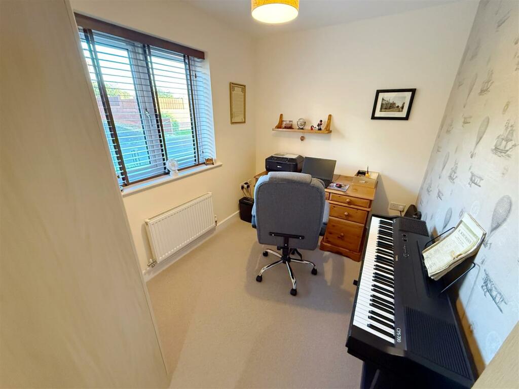 Additional image 9 of Queen Elizabeth Way, Bidford-on-Avon