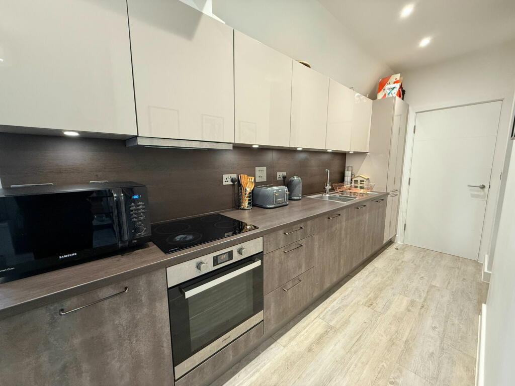 Additional image 6 of Royal House, Princes Gate, Homer Road, Solihull