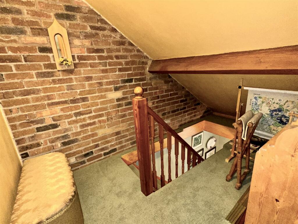 Additional image 21 of Moorfield Road, Alcester