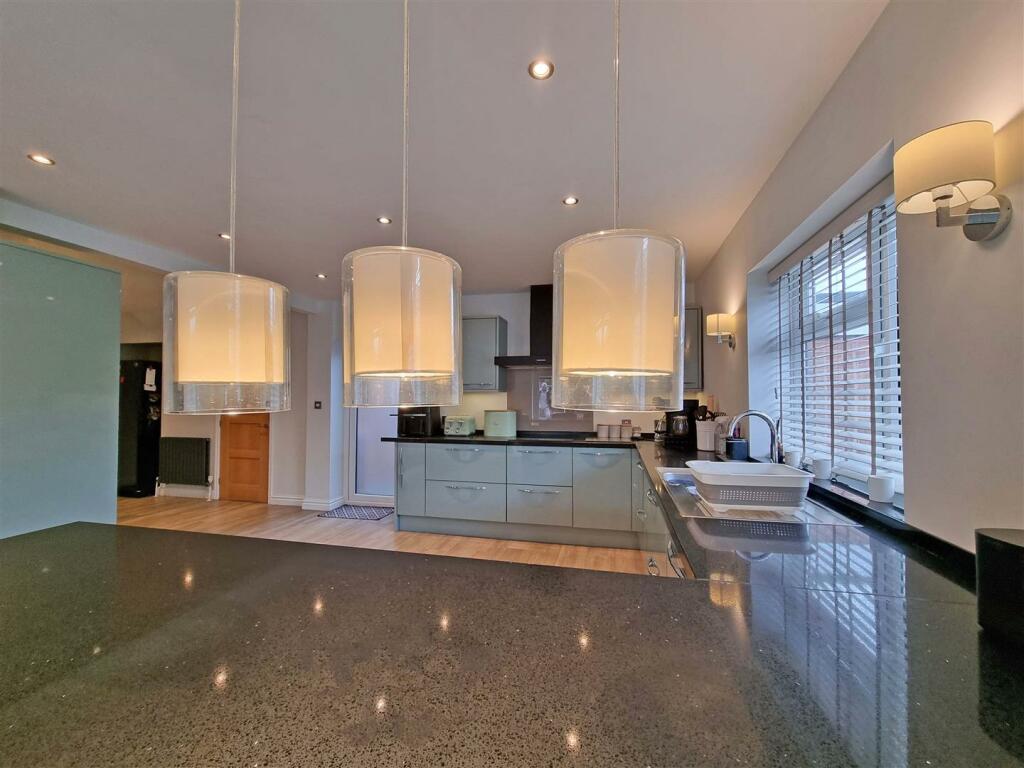 Additional image 10 of Meadow Road, Wythall