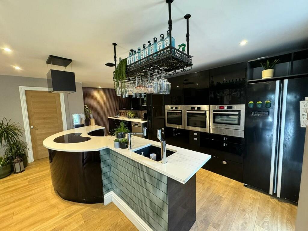 Additional image 8 of Longleat Drive, Cheswick Green, Solihull