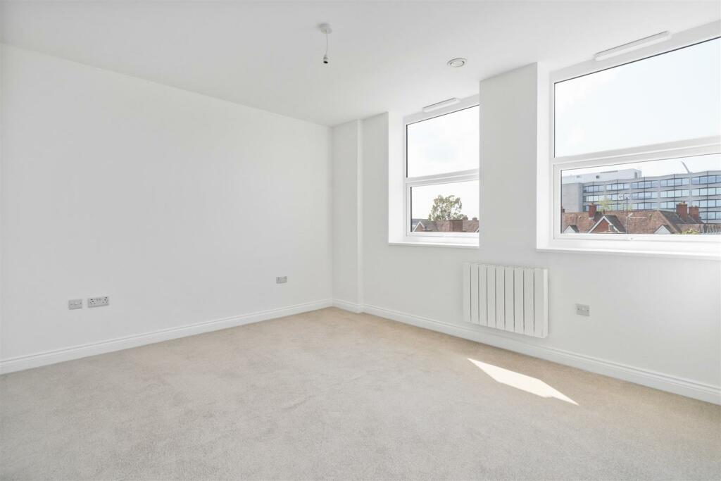 Additional image 6 of Apt 22 Warwick House, 737 Warwick Road. Solihull B91 3DG