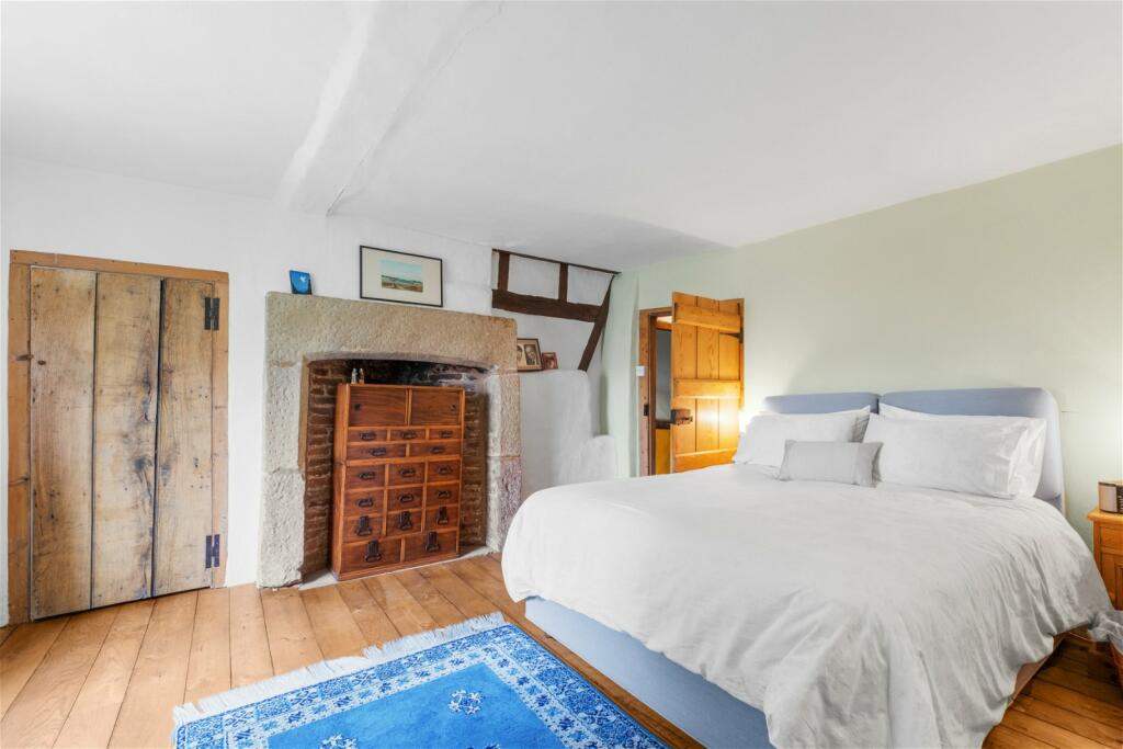 Additional image 11 of Yew Tree House, The Green, Amington, Tamworth, B77 4AD