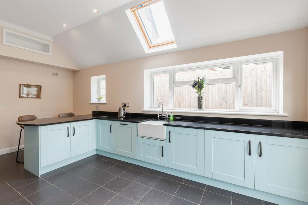 Additional image 11 of Chestnut Walk, Henley in Arden, Warwickshire, B95