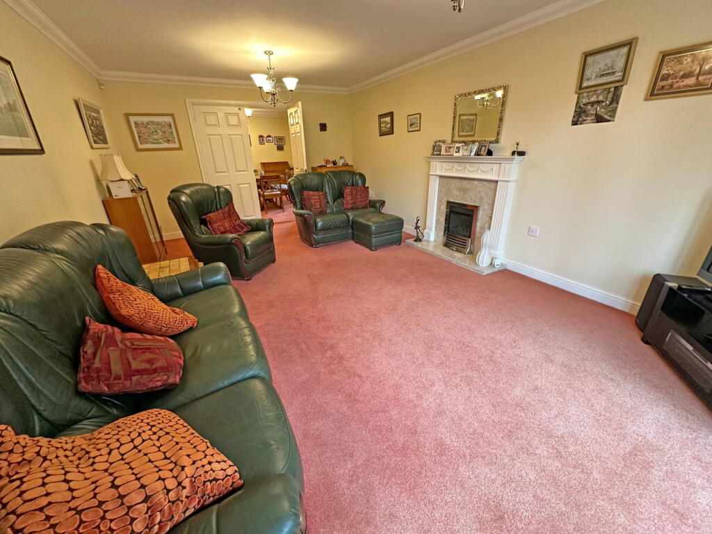 Additional image 11 of Rowbrook Close, Majors Green, Shirley, Solihull, B90 1EJ