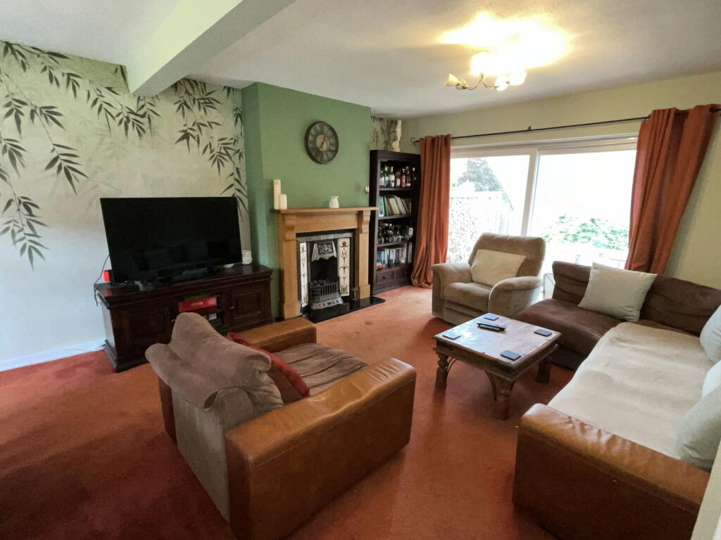 Additional image 4 of HALESOWEN, Bournes Crescent