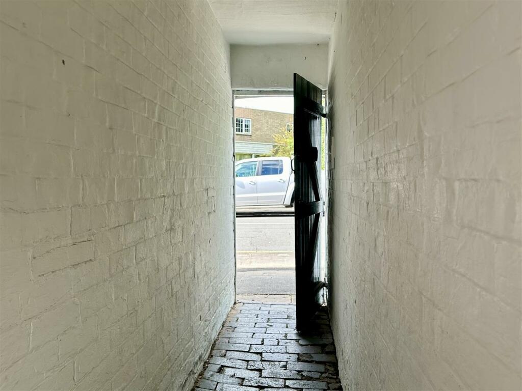 Additional image 17 of Priory Road, Alcester