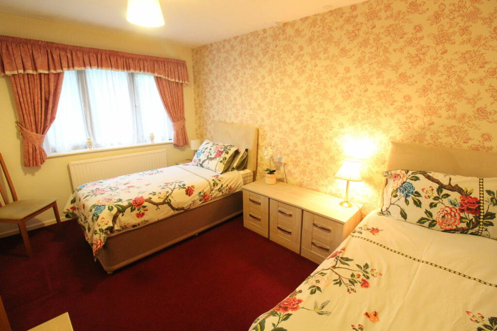 Additional image 8 of HALESOWEN, Linden Glade, Stourbridge Road