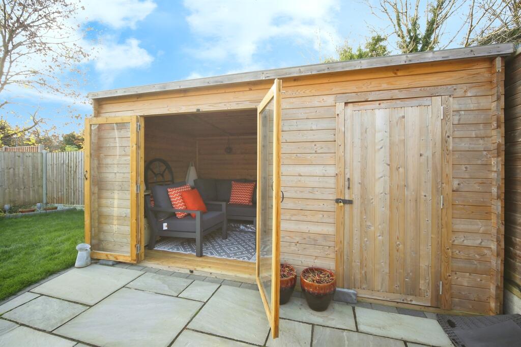 Additional image 19 of Northfield Close, Redditch
