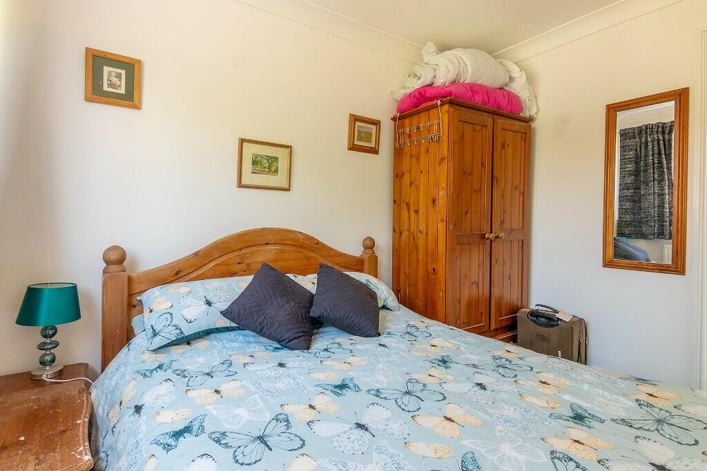 Additional image 17 of Meadow Close, B94