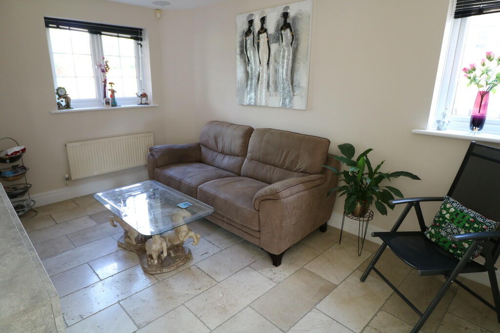 Additional image 8 of Warren Close, Earlswood