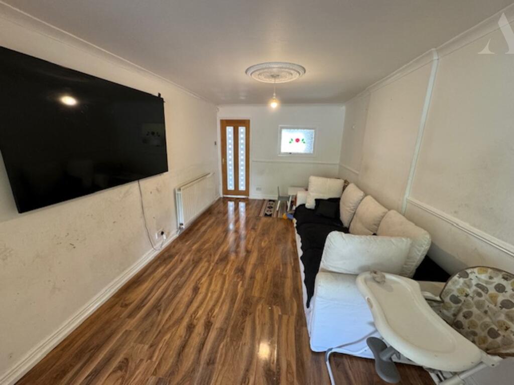 Additional image 4 of Manor Gardens, Stetchford, Birmingham, West Midlands