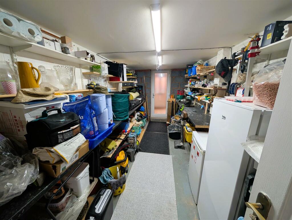 Additional image 21 of Higgs Field Crescent, Cradley Heath