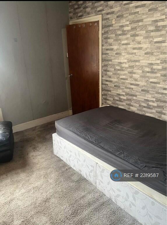 Additional image 9 of Oldbury Road, Smethwick, B66