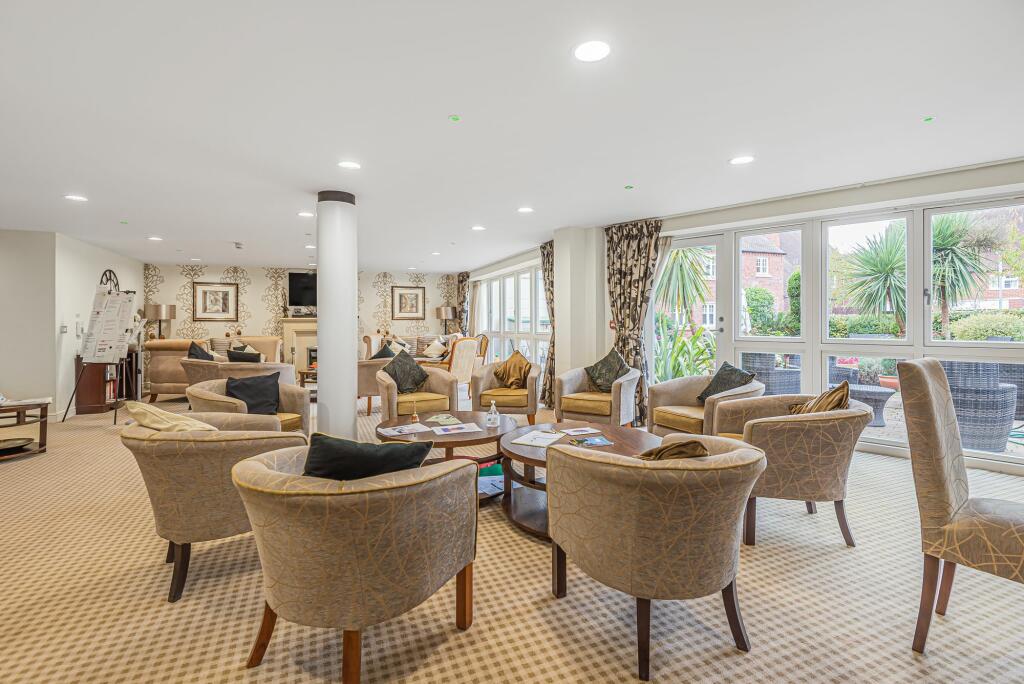 Additional image 9 of High Street, Knowle, B93