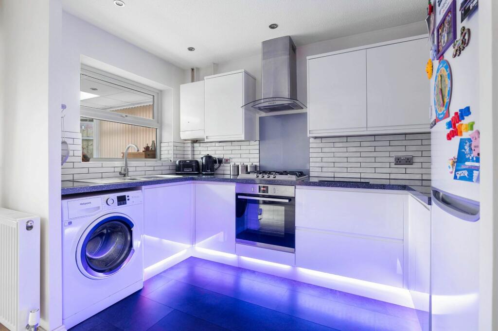 Additional image 7 of Plover Close, Alcester, B49