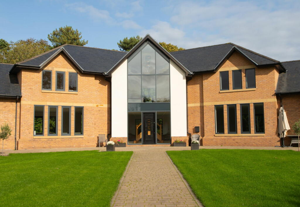 Additional image 3 of Roman Park, Roman Lane, Little Aston Park