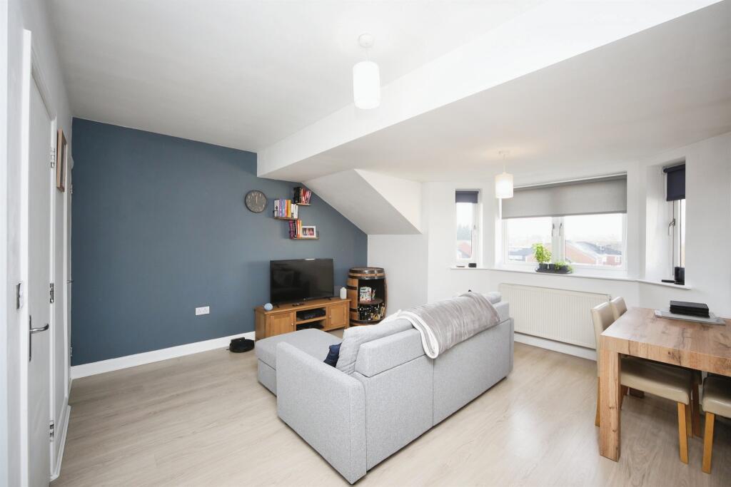 Additional image 7 of Hewell Road, Redditch