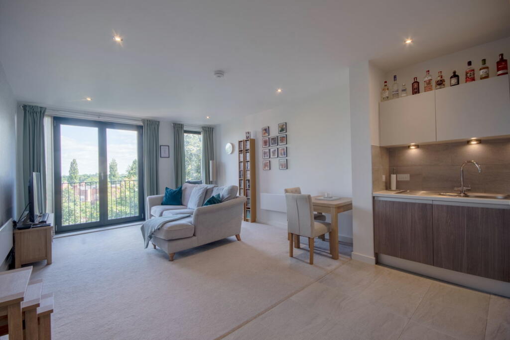 Additional image 8 of King Edwards Square, Sutton Coldfield, B73 6AQ