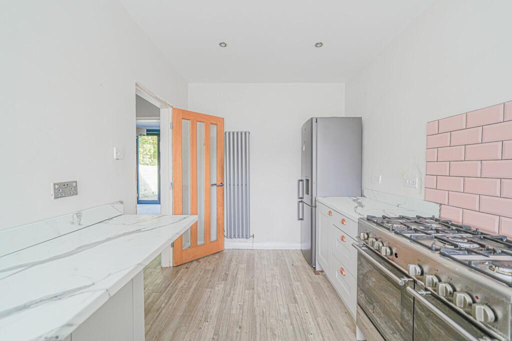 Additional image 18 of Stratford Road, Hockley Heath, B94