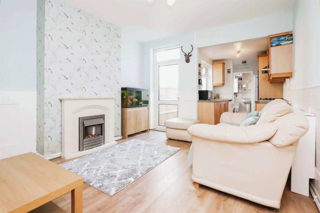 Additional image 4 of New England, Halesowen