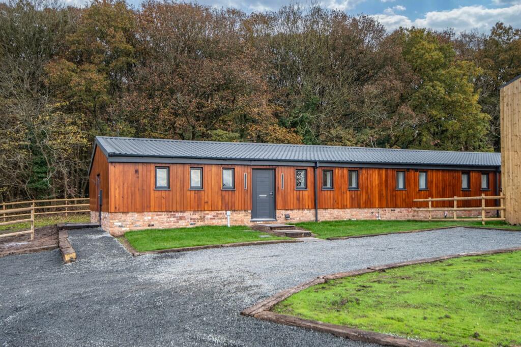 Primary image of Dordale Road, Bournheath, Bromsgrove, Worcestershire, B61