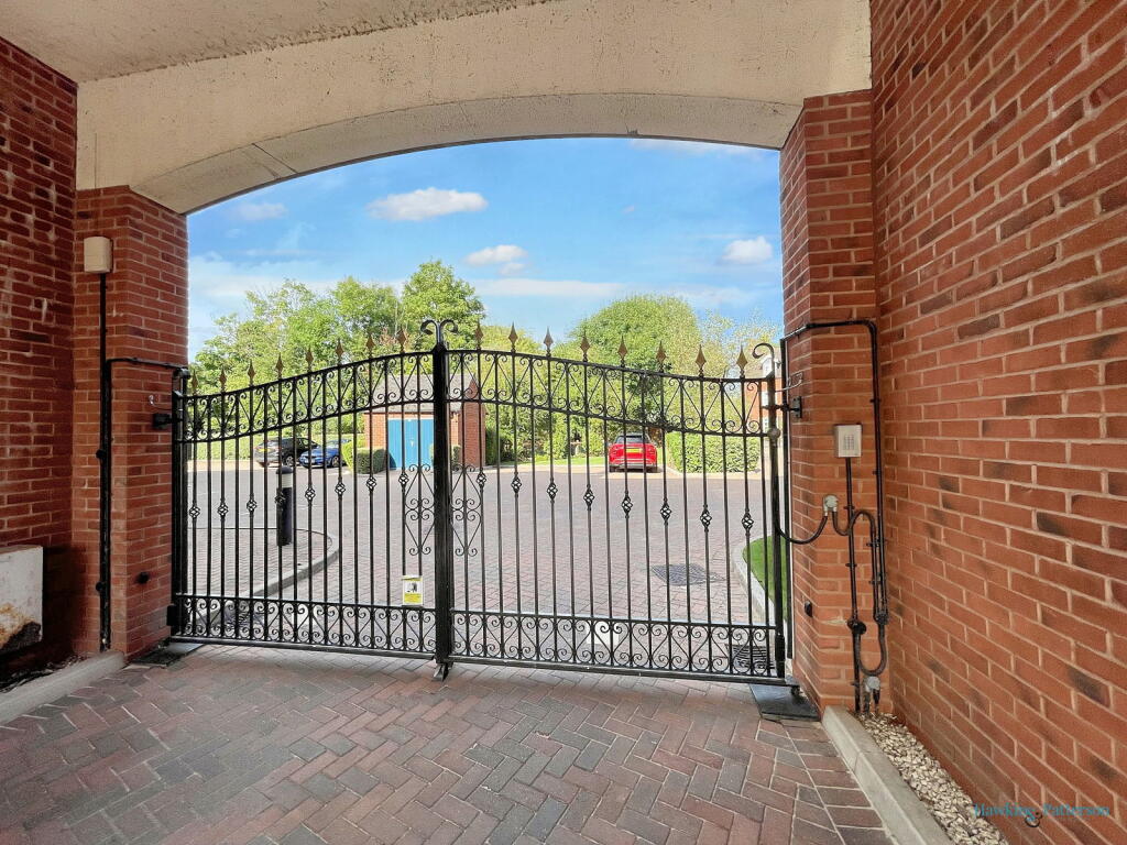 Additional image 2 of William James Way, Henley-in-arden, B95 5GB