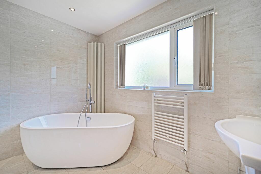 Additional image 22 of Park View, Hockley Heath, B94