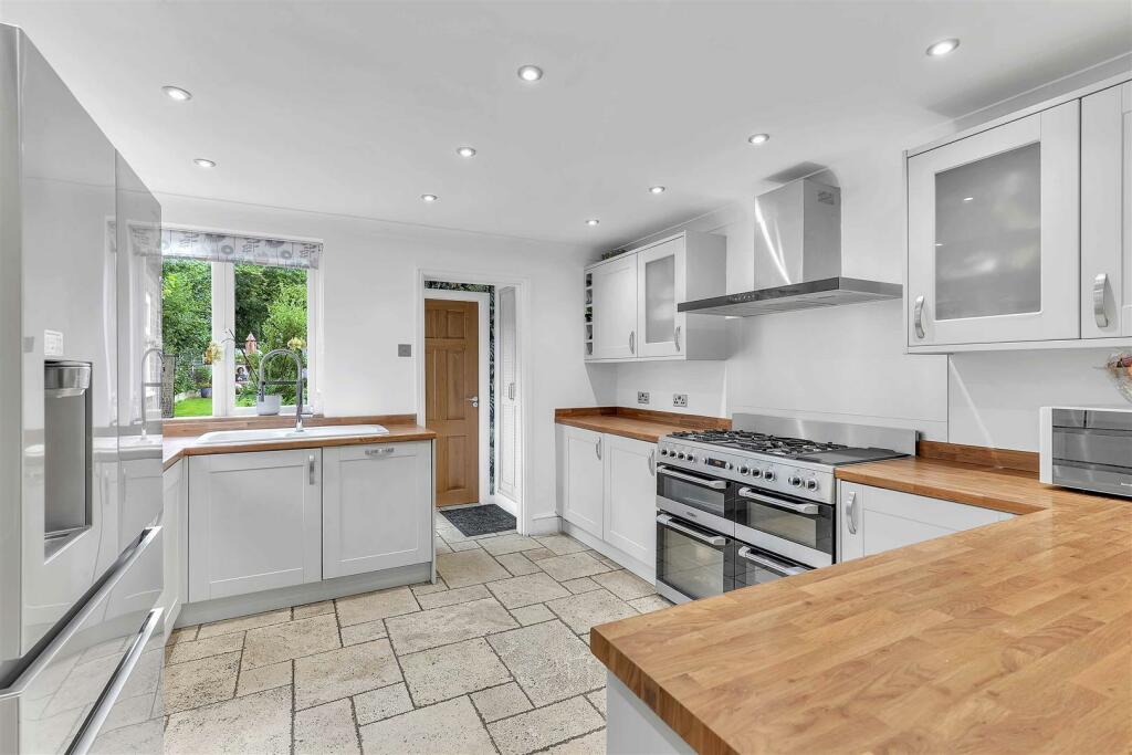 Additional image 6 of Birmingham Road, Mappleborough Green, Warwickshire