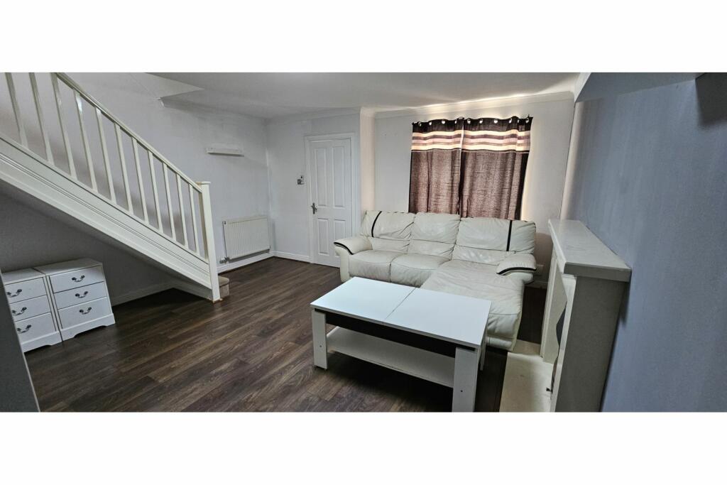 Additional image 2 of Haywoods Farm, West Bromwich, B71