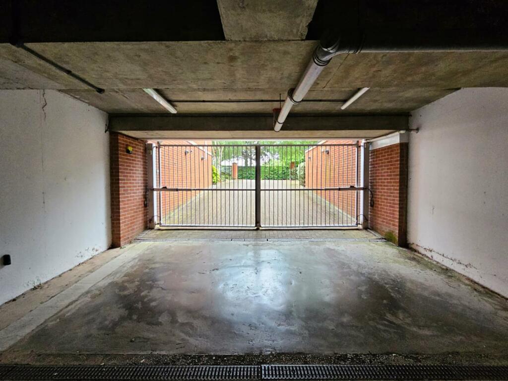 Additional image 21 of Whitefriars, School Lane, Solihull