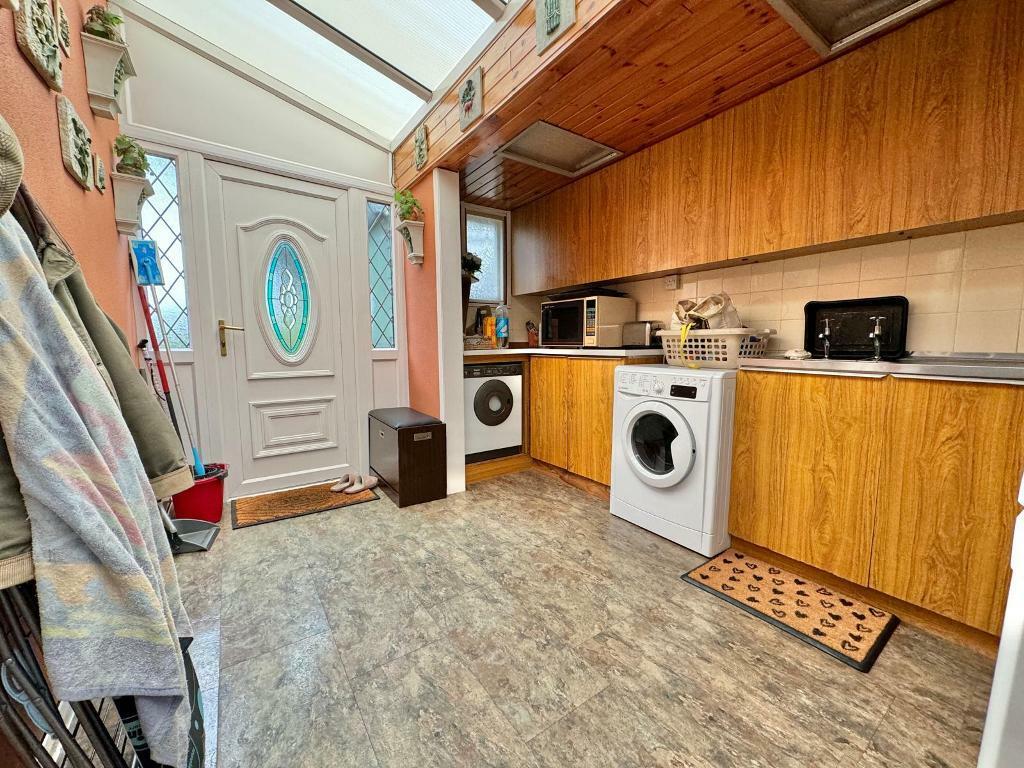 Additional image 9 of Cottesmore Close, West Bromwich, B71 3SB