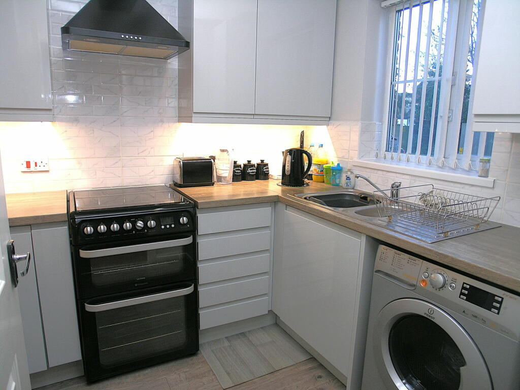 Additional image 5 of HALESOWEN, Saddlers Close