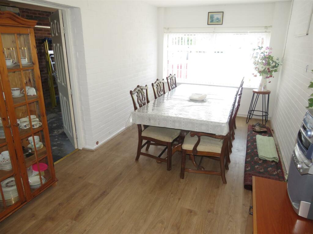 Additional image 9 of Park Hall Crescent, Castle Bromwich, Birmingham