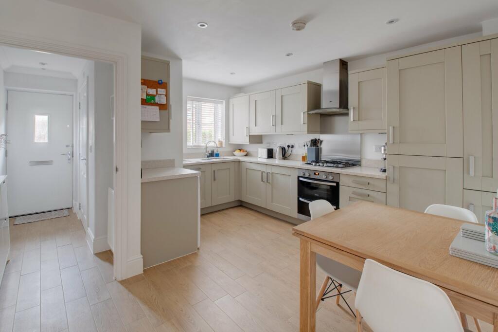 Additional image 5 of Meadow View Close, Bromsgrove, Worcestershire, B60